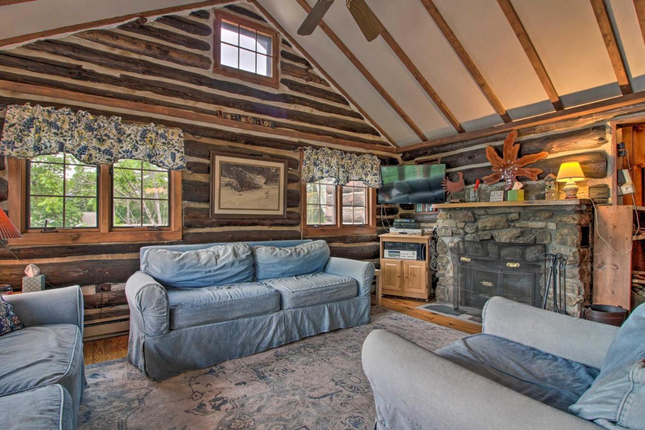 Waterfront Lake George Cabin Walk To Water 外观 照片