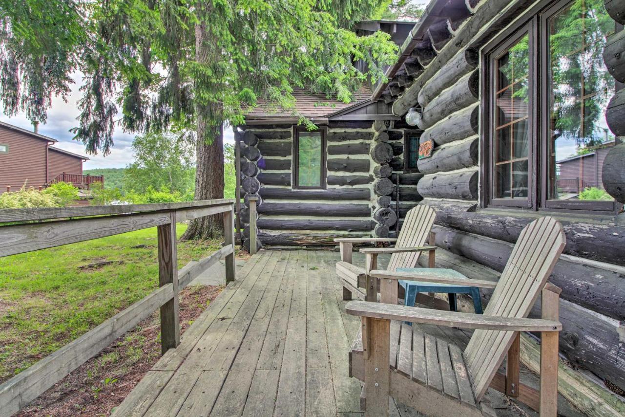 Waterfront Lake George Cabin Walk To Water 外观 照片